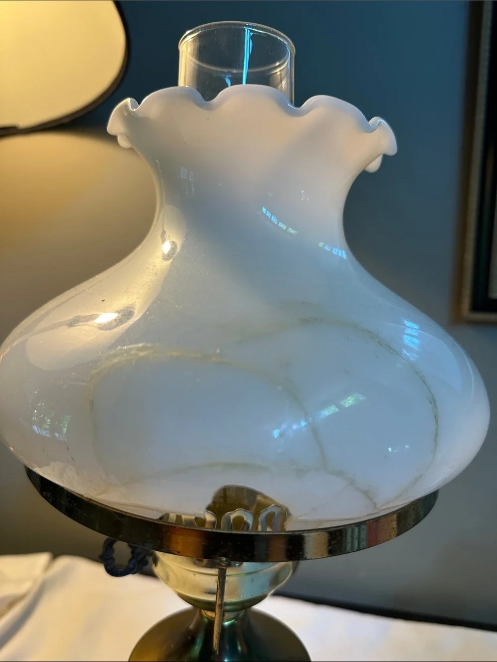 Vintage Table Lamp with White Ruffled Glass Shade